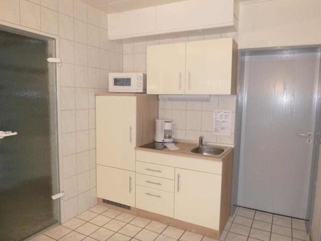 Haus Delphin Hotel Бад Вилдунген Екстериор снимка