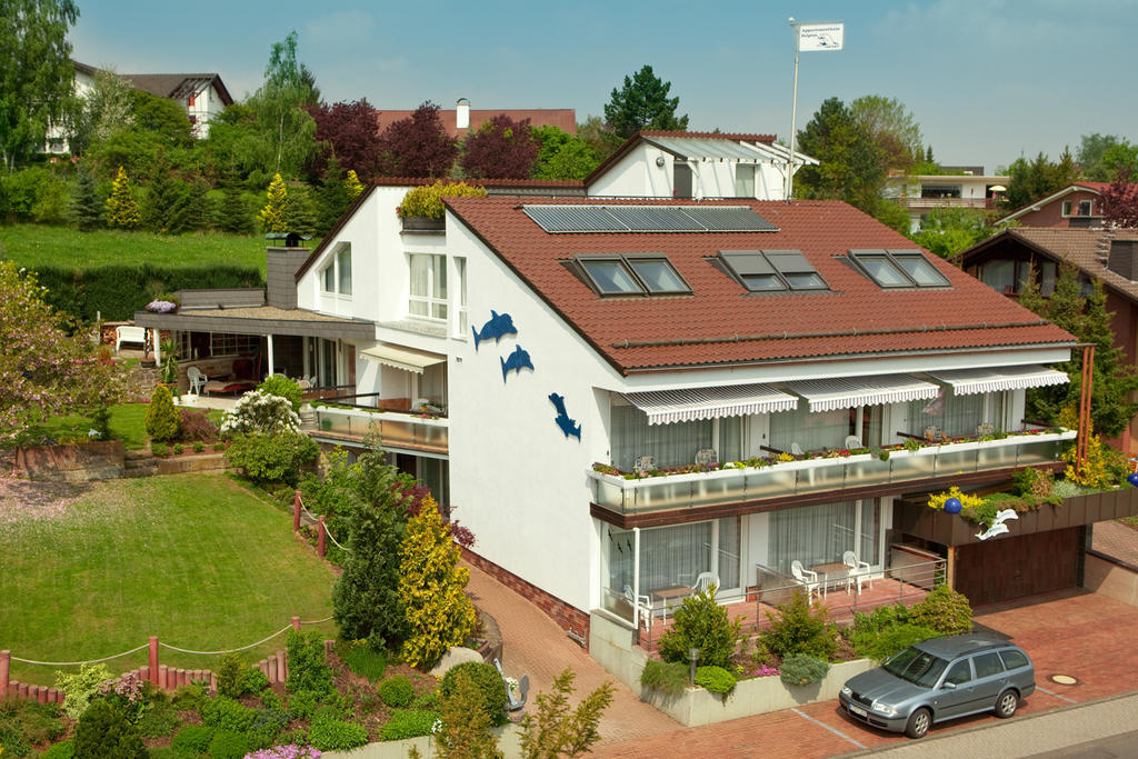 Haus Delphin Hotel Бад Вилдунген Екстериор снимка