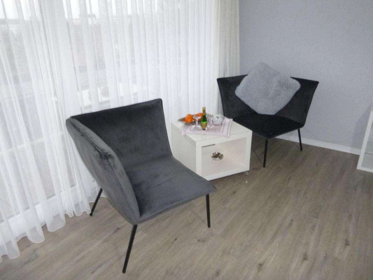 Haus Delphin Hotel Бад Вилдунген Екстериор снимка